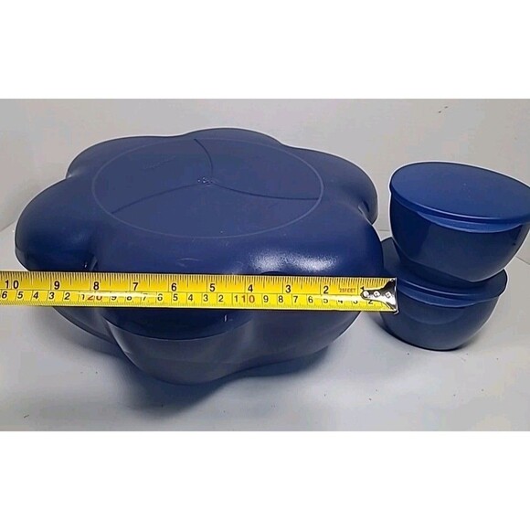 Complete 6 Pc  Tupperware CHIP N Dip Set w/2  Dip BOWLS &LIDS 6 Quart  Blue - Picture 6 of 10